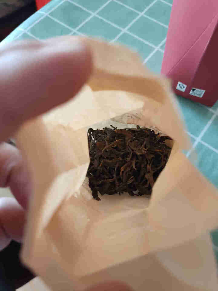 山南云边普洱茶 2018 年 六品生茶 景迈 小户赛 班盆 茶饼200 g 茶样（2泡）怎么样，好用吗，口碑，心得，评价，试用报告,第4张