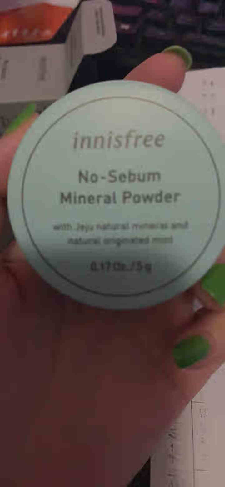 innisfree/悦诗风吟散粉控油矿物质蜜粉定妆粉自然持久防水不脱妆粉饼轻薄裸妆不浮粉 白色怎么样，好用吗，口碑，心得，评价，试用报告,第3张