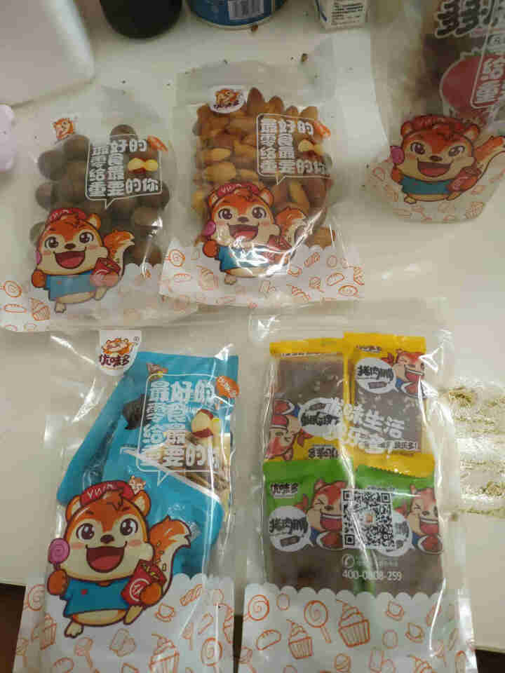 优味多  零食大礼包 夏威夷果巴旦木果干礼盒958g整箱 优味豪fun包958g礼盒怎么样，好用吗，口碑，心得，评价，试用报告,第4张