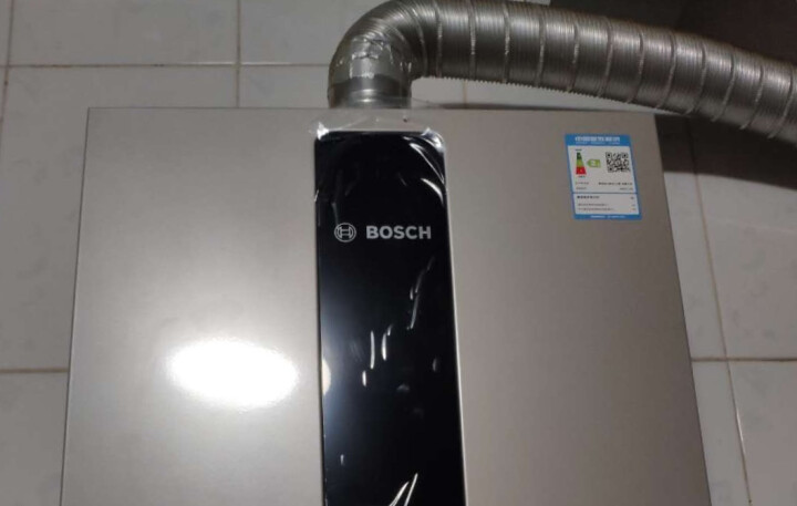 博世(BOSCH) 燃气热水器16升 进口CPU 智能水量伺服器 精控恒温 防冻 CO安防 JSQ32,第3张