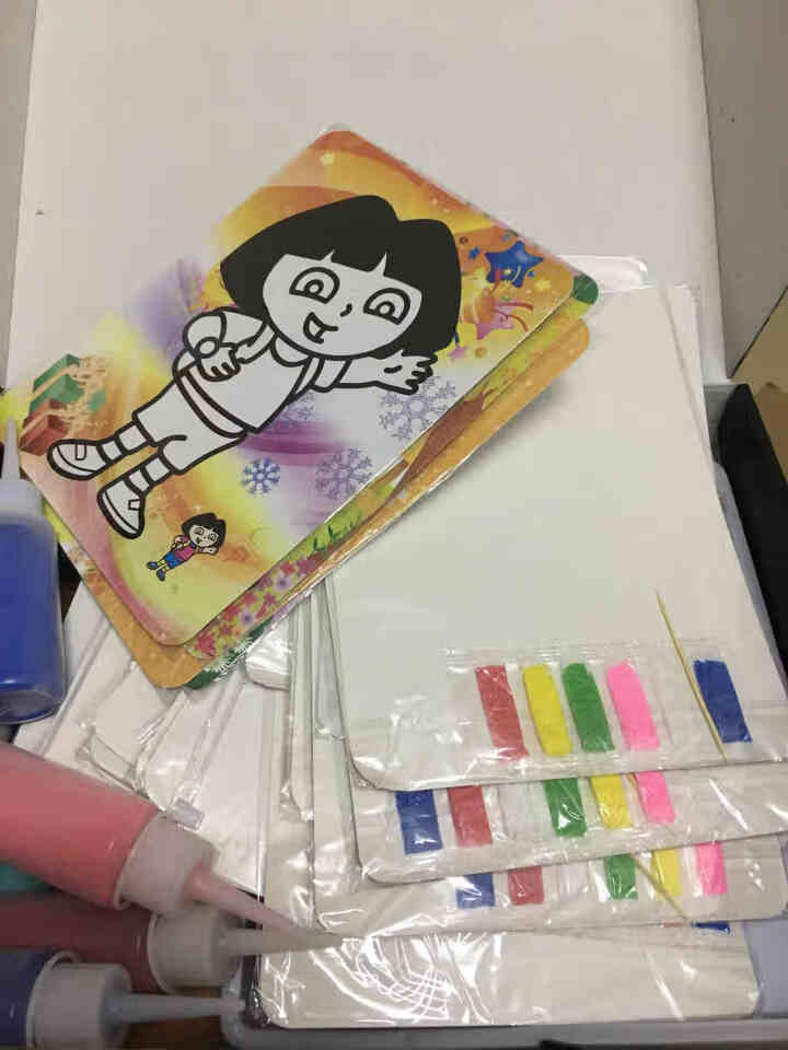 创羽王国 儿童手工制作女孩玩具沙画艺术套装宝宝彩砂画DIY彩沙胶画绘画工具套装幼儿园材料创意益智玩具 24色豪华款套装怎么样，好用吗，口碑，心得，评价，试用报告,第2张