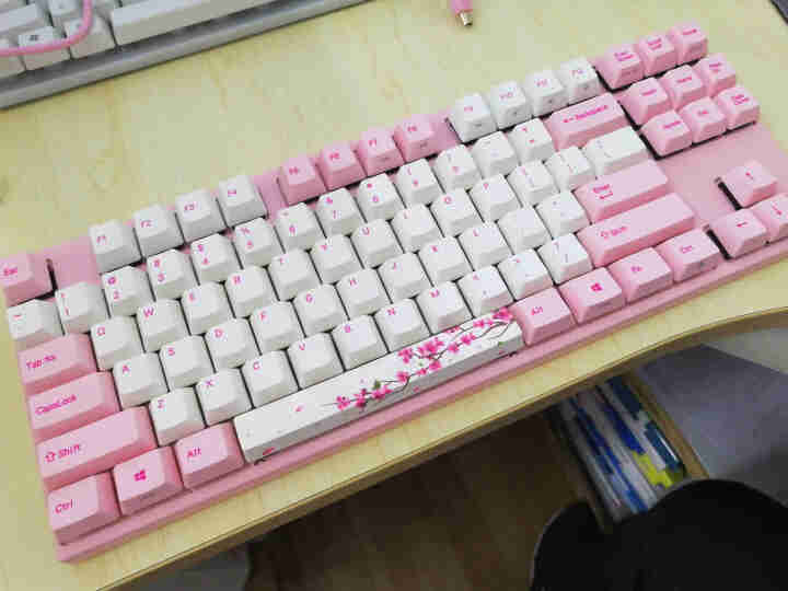 阿米洛（Varmilo） 樱花机械键盘有线蓝牙108键cherry樱桃轴游戏办公键盘送礼女生少女心 樱花有线87键（VA87M） 德国cherry茶轴怎么样，好,第2张