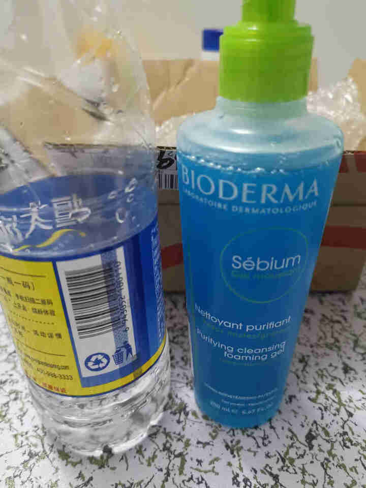 法国贝德玛（BIODERMA）净妍平衡洁肤凝胶洁面乳洗面奶200ml（温和清洁卸妆 控油收毛孔 油痘肌 低泡无皂基）怎么样，好用吗，口碑，心得，评价，试用报告,第2张