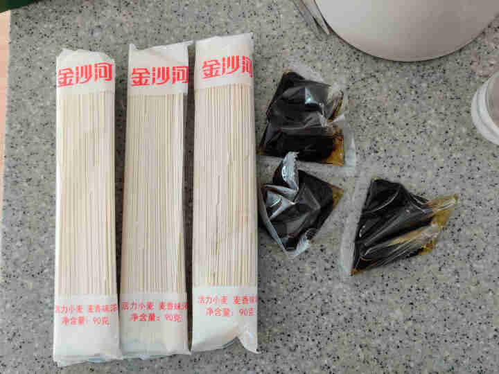 金沙河葱油拌面 非油炸 方便速食 三联包 90g*3包含酱包怎么样，好用吗，口碑，心得，评价，试用报告,第3张