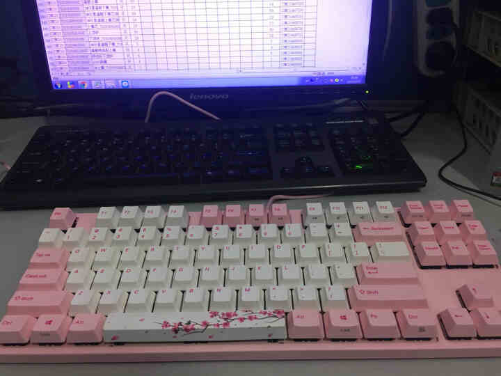 阿米洛（Varmilo） 樱花机械键盘有线蓝牙108键cherry樱桃轴游戏办公键盘送礼女生少女心 樱花有线87键（VA87M） 德国cherry青轴怎么样，好,第4张