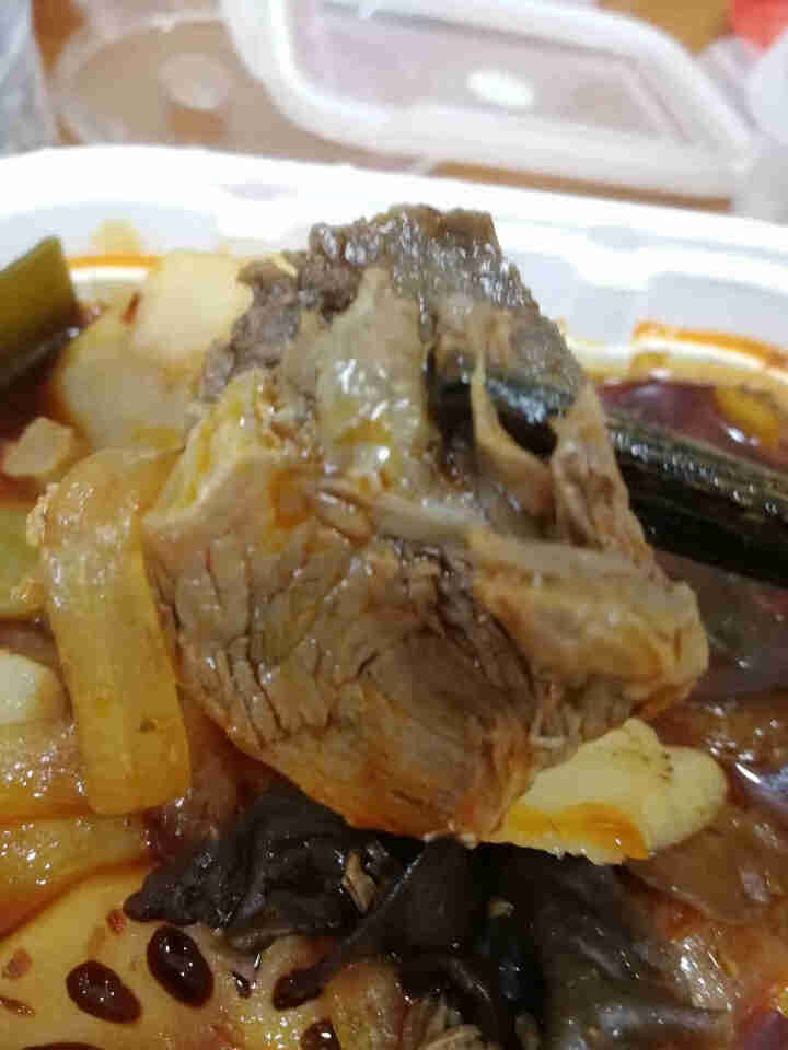 【爱上零食屋】为吃而战自热火锅户外自嗨锅懒人方便既食小火锅 麻辣牛肉怎么样，好用吗，口碑，心得，评价，试用报告,第2张