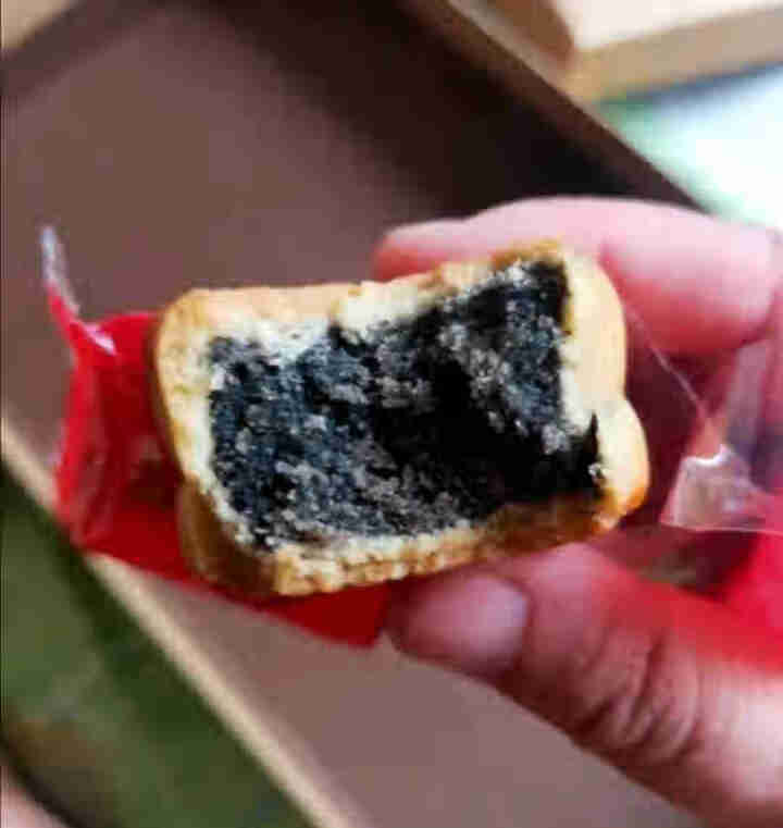 知心奶奶广式月饼礼盒装新款中秋节月饼糖尿病人老年人无糖精食品莲蓉蛋黄豆沙味五仁味月饼礼盒礼8枚装怎么样，好用吗，口碑，心得，评价，试用报告,第4张