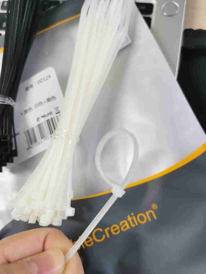 CABLE CREATION 自锁式尼龙扎带 强韧性工程扎线带束线带 理线带绑线带 100条 【2.5*150mm】黑+白怎么样，好用吗，口碑，心得，评价，试用,第4张