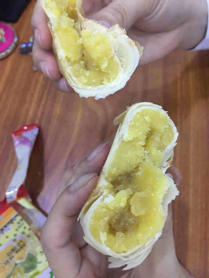 新华园榴莲饼400g 夹心点心糕点办公室休闲零食充饥小吃越南进口 【单袋】榴莲饼400g怎么样，好用吗，口碑，心得，评价，试用报告,第4张