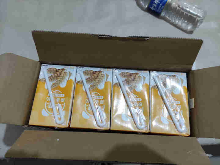 蒙牛 早餐奶利乐包250ml×16盒 礼盒装 多味可选 儿童学生成人营养牛奶（新老包装随机发货） 原麦牛奶怎么样，好用吗，口碑，心得，评价，试用报告,第2张