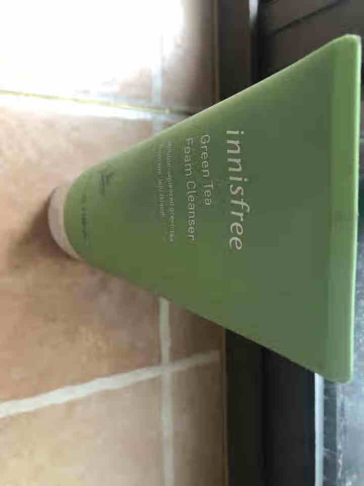 innisfree/悦诗风吟绿茶洗面奶精萃保湿洁面乳女男温和补水深层清洁控油 绿茶洁面乳150怎么样，好用吗，口碑，心得，评价，试用报告,第2张