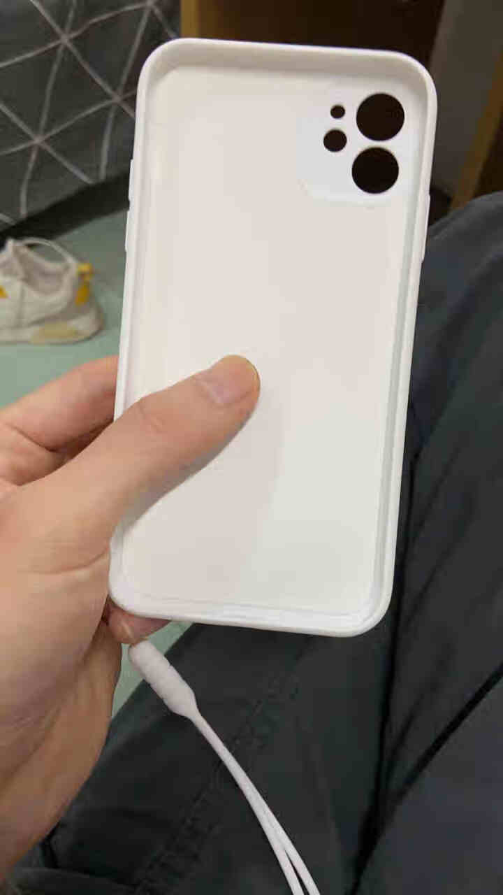 云粼 苹果11手机壳液态硅胶iPhone11摄像头全包11pro Max防摔男女款潮牌软壳ins网红 苹果11【古董白色+钢化膜+挂绳】怎么样，好用吗，口碑，心,第2张