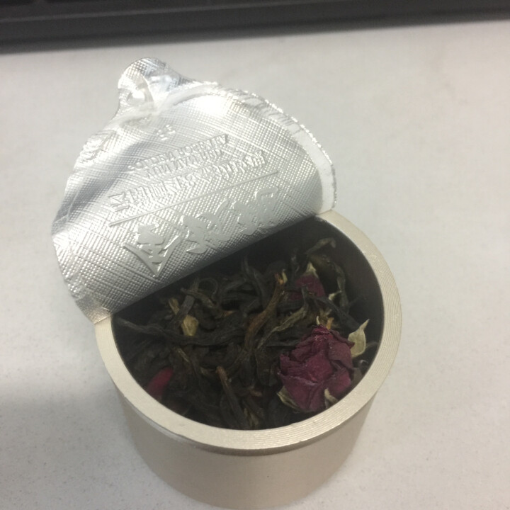 唐潮茶庄园 红茶茶叶礼盒装云南滇红小金罐包装组合金边玫瑰花茶 1罐装怎么样，好用吗，口碑，心得，评价，试用报告,第4张