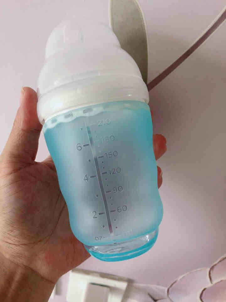 Olababy 硅胶奶瓶240ml美国进口欧拉宝贝彩趣宽口径仿真母乳防摔断奶好物多功能奶瓶 天空蓝奶瓶(240ml)+中速奶嘴怎么样，好用吗，口碑，心得，评价，,第3张