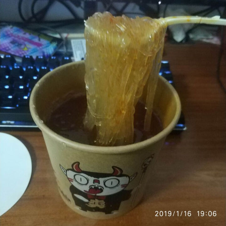 食族人酸辣粉爆肚粉6桶嗨食人族麻辣烫吃方便面粉重庆正宗粉丝粉条家速食食品网红泡面土豆粉重庆小面 酸辣粉130g*6怎么样，好用吗，口碑，心得，评价，试用报告,第4张