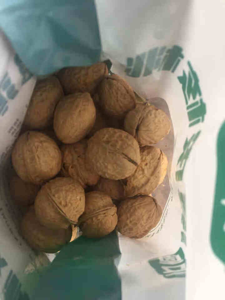 云南薄皮核桃500g*3袋老树核桃坚果 核桃仁手剥纸皮核桃 孕妇干果休闲零食原味生核桃2020新货 500g*1袋（一捏就碎）怎么样，好用吗，口碑，心得，评价，,第4张