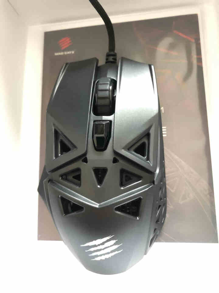 美加狮/MadCatz MOJO.M1洞洞游戏鼠标有线镂空电竞专用轻量化洞洞鼠cf吃鸡/lol MOJO.M1黑色鼠标怎么样，好用吗，口碑，心得，评价，试用报告,第4张