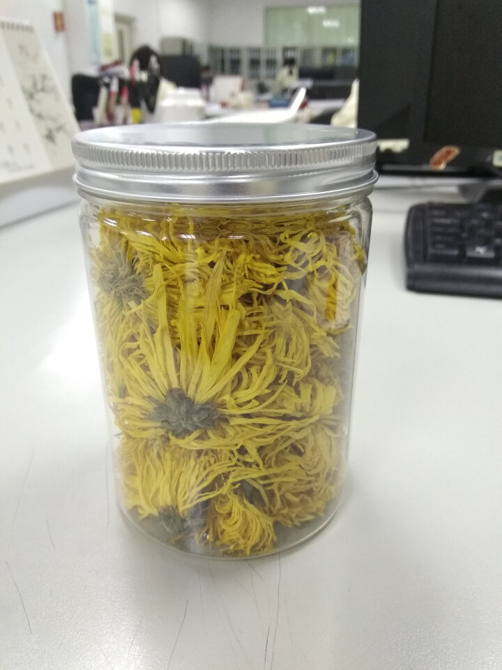 【买1发2罐】新婺菊花茶金丝皇菊大朵黄菊一朵一杯贡菊花草茶罐装散装 约50朵/罐怎么样，好用吗，口碑，心得，评价，试用报告,第4张