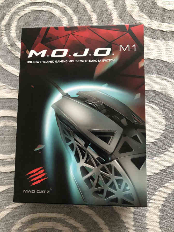 美加狮/MadCatz MOJO.M1洞洞游戏鼠标有线镂空电竞专用轻量化洞洞鼠cf吃鸡/lol MOJO.M1黑色鼠标怎么样，好用吗，口碑，心得，评价，试用报告,第2张