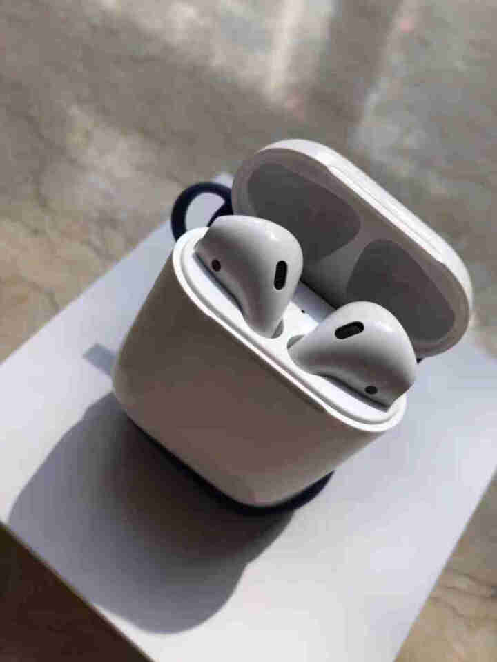 苹果（Apple） Apple   Apple AirPods2代无线蓝牙入耳式运动iPhone耳机 AirPods  2代【有线充电盒版】怎么样，好用吗，口碑,第4张