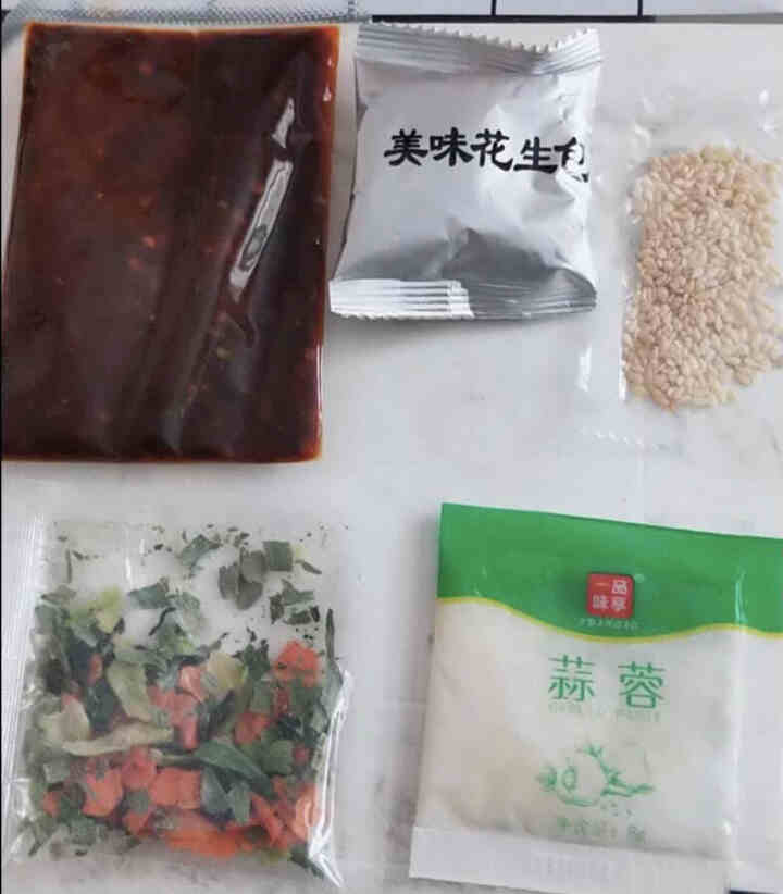 粉呆呆 麻辣流汁宽粉带料包 甘肃定西土豆宽粉 螺霸王酸辣螺蛳粉白家陈记马铃薯粉条 速食宽粉 粉呆呆流汁宽粉 271g*1袋怎么样，好用吗，口碑，心得，评价，试用,第3张