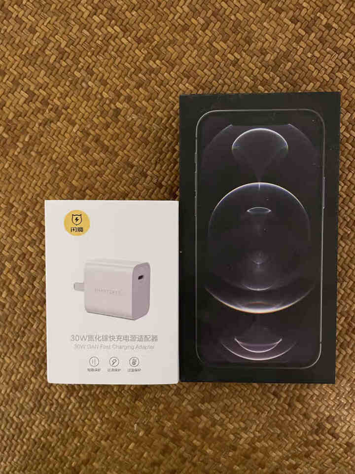 闪魔 氮化镓PD30W/20W苹果快充充电器单口type,第2张