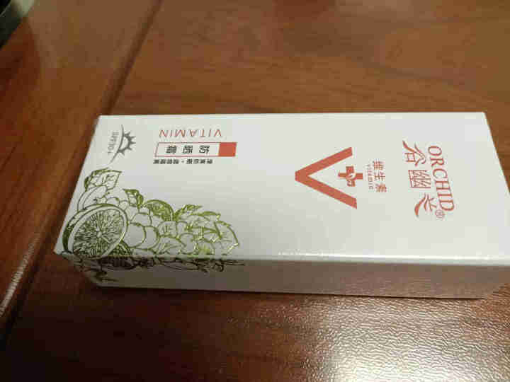 谷幽兰维生素E护肤防晒霜50g 三重隔离亮肤防晒伤乳 清爽不油腻水嫩保湿 SPF30 清爽不油怎么样，好用吗，口碑，心得，评价，试用报告,第2张