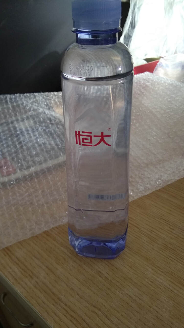 恒大 天然矿泉水 饮用水 瓶装水 非纯净水商务用水 570ml*1瓶（样品不售卖）怎么样，好用吗，口碑，心得，评价，试用报告,第4张