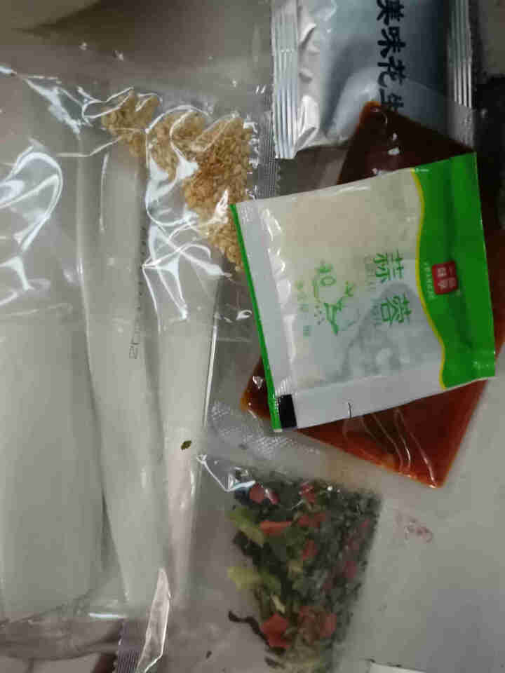 粉呆呆 麻辣流汁宽粉带料包 甘肃定西土豆宽粉 螺霸王酸辣螺蛳粉白家陈记马铃薯粉条 速食宽粉 粉呆呆流汁宽粉 271g*1袋怎么样，好用吗，口碑，心得，评价，试用,第3张