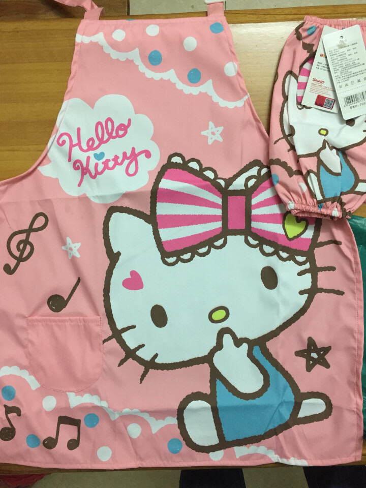 Hello Kitty凯蒂猫儿童围裙套袖 女童画画手工衣宝宝可爱卡通防水防尘吃饭绘画儿童罩衣四季通用 KT9006X粉色怎么样，好用吗，口碑，心得，评价，试用报,第4张