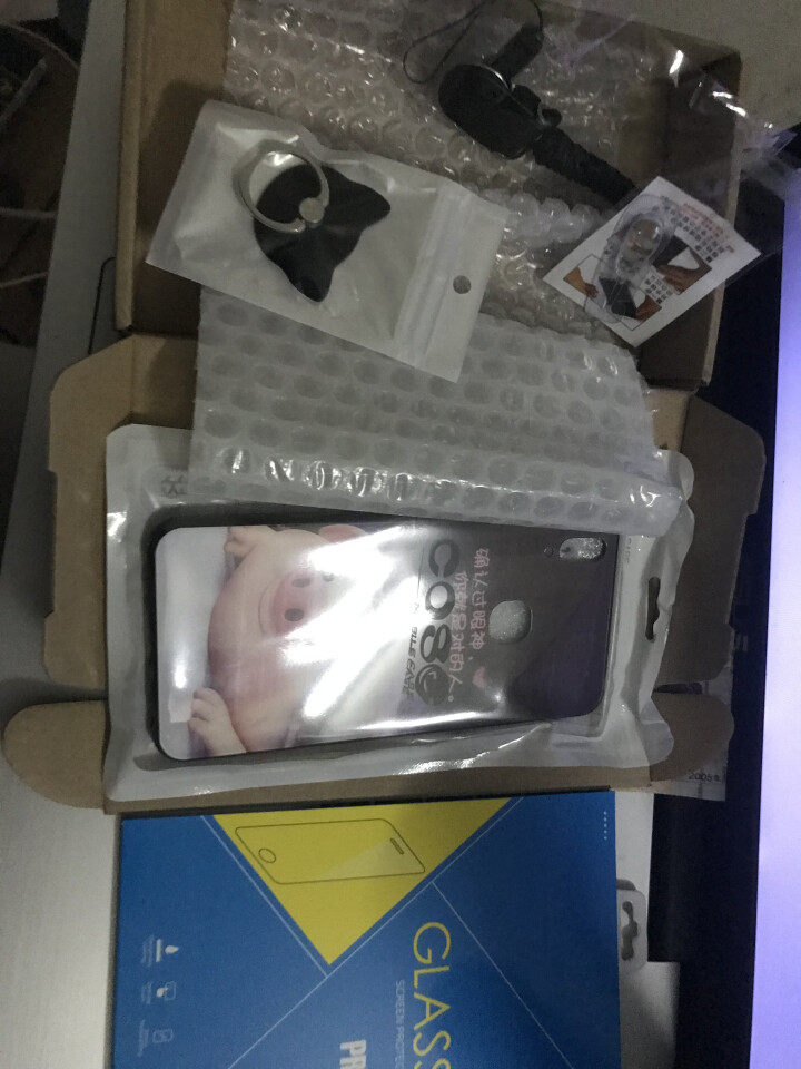 浪龙 VIVO Y85手机壳 Z1新款创意猪年网红猪小屁玻璃硬壳保护套 全包软边硅胶防摔女款手机壳 vivo Y85/Z1通用猪小屁可爱 网红抖音同款怎么样，好,第3张