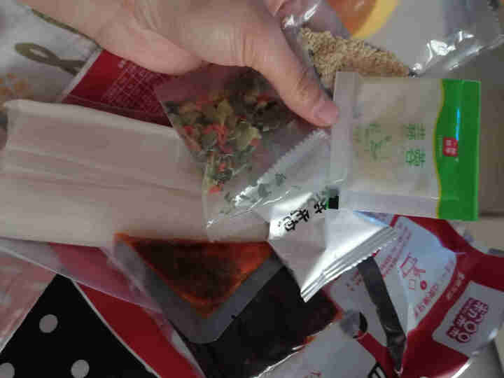 粉呆呆 麻辣流汁宽粉带料包 甘肃定西土豆宽粉 螺霸王酸辣螺蛳粉白家陈记马铃薯粉条 速食宽粉 粉呆呆流汁宽粉 271g*1袋怎么样，好用吗，口碑，心得，评价，试用,第3张