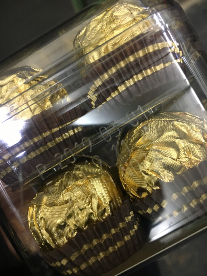 Ferrero Rocher费列罗榛果威化糖果巧克力礼盒16粒200g怎么样，好用吗，口碑，心得，评价，试用报告,第3张