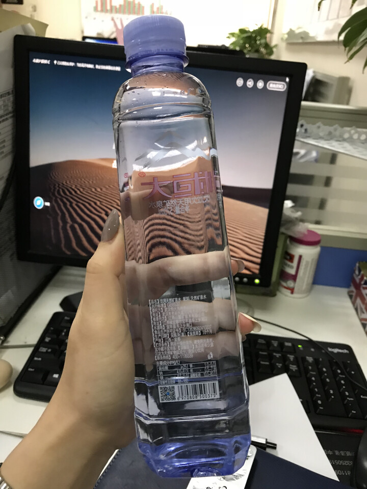 恒大 天然矿泉水 饮用水 瓶装水 非纯净水商务用水 570ml*1瓶（样品不售卖）怎么样，好用吗，口碑，心得，评价，试用报告,第3张