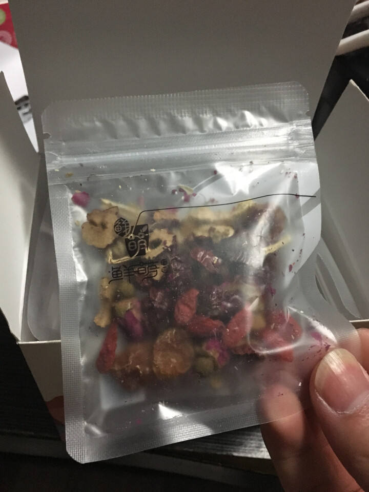 鲜萌花草茶 简爱姜丝玫瑰红枣茶 桂圆红枣枸杞茶姜丝玫瑰花茶组合养生五宝茶袋泡茶滋补气血男女12袋/盒 简爱—姜丝玫瑰桂圆红枣茶怎么样，好用吗，口碑，心得，评价，,第3张