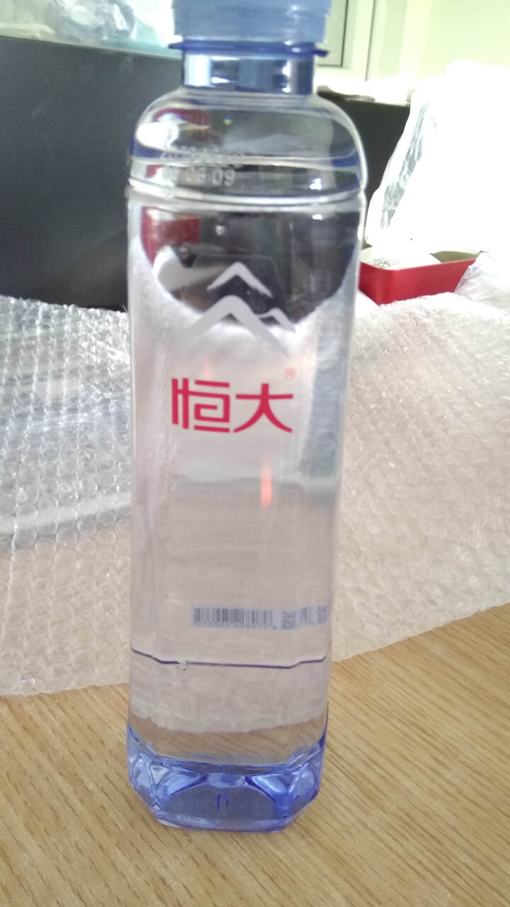 恒大 天然矿泉水 饮用水 瓶装水 非纯净水商务用水 570ml*1瓶（样品不售卖）怎么样，好用吗，口碑，心得，评价，试用报告,第2张