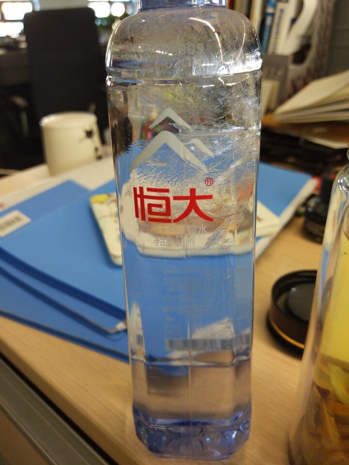 恒大 天然矿泉水 饮用水 瓶装水 非纯净水商务用水 570ml*1瓶（样品不售卖）怎么样，好用吗，口碑，心得，评价，试用报告,第4张