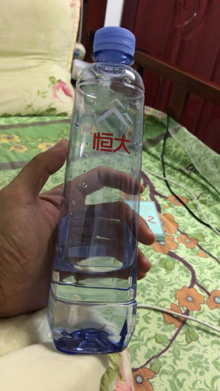 恒大 天然矿泉水 饮用水 瓶装水 非纯净水商务用水 570ml*1瓶（样品不售卖）怎么样，好用吗，口碑，心得，评价，试用报告,第4张