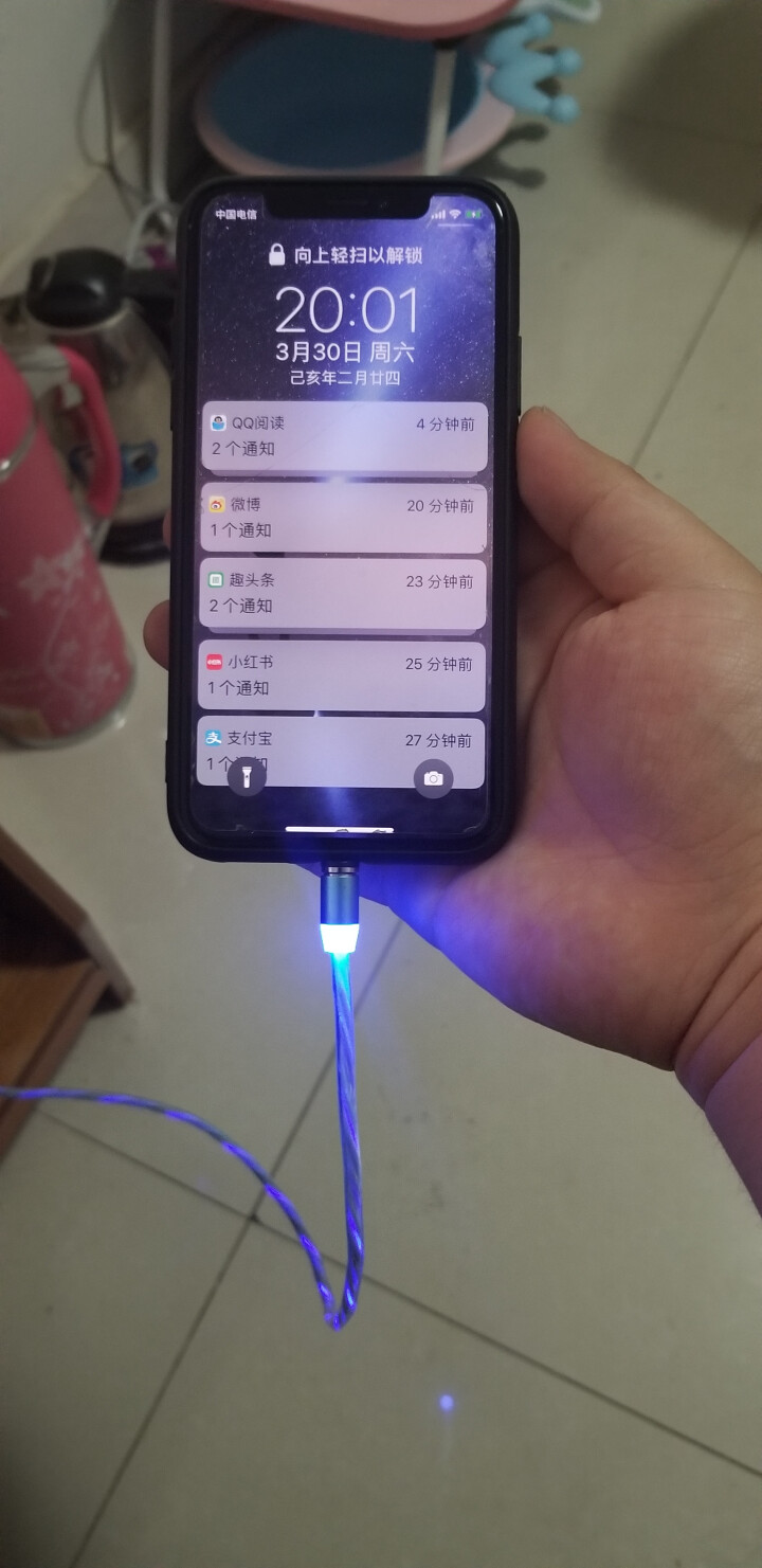 保护宝【智能断电】磁吸流光数据线 跑马灯魔幻发光线 三合一流光线某音网红同款苹果三星华为安卓小米手机 磁吸流光线【蓝色】 苹果接口【单头】怎么样，好用吗，口碑，,第4张