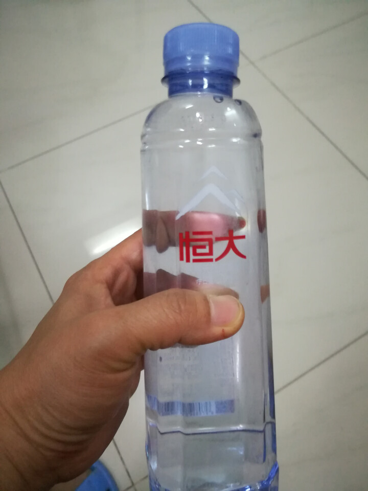 恒大 天然矿泉水 饮用水 瓶装水 非纯净水商务用水 570ml*1瓶（样品不售卖）怎么样，好用吗，口碑，心得，评价，试用报告,第4张