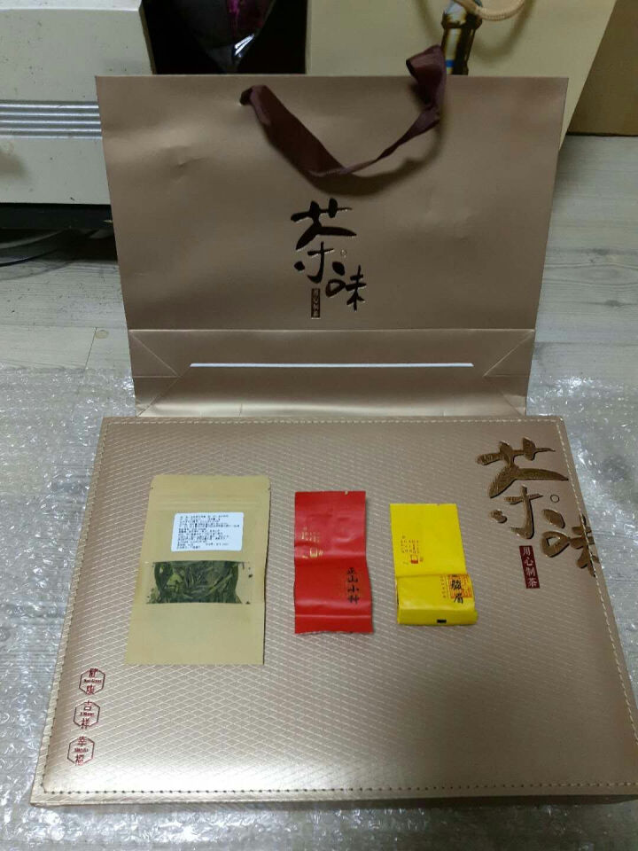 红茶 正山小种 茶叶 茶味系列礼盒装250g 俸茗茶仓 特级武夷山桐木关正山小种红茶叶 茶味系列红色礼盒装怎么样，好用吗，口碑，心得，评价，试用报告,第2张