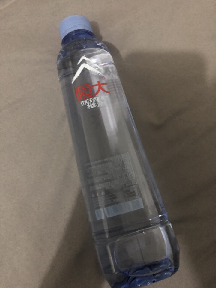 恒大 天然矿泉水 饮用水 瓶装水 非纯净水商务用水 570ml*1瓶（样品不售卖）怎么样，好用吗，口碑，心得，评价，试用报告,第3张