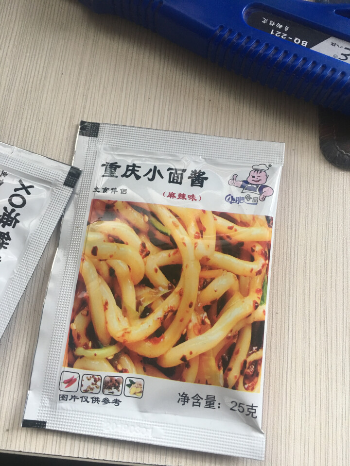 小肥拌饭25g*20袋XO海鲜酱重庆小面酱拌面酱料包小包装香辣麻辣味袋装 25g重庆小面+XO海鲜酱各一袋怎么样，好用吗，口碑，心得，评价，试用报告,第4张