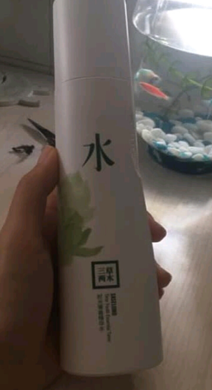 三草两木（SASELOMO）分龄气色水时光青春补水保湿水爽肤水化妆水精华水（保湿滋润 亮泽肌肤） 时光青春——20+精华水 200ml怎么样，好用吗，口碑，心得,第4张