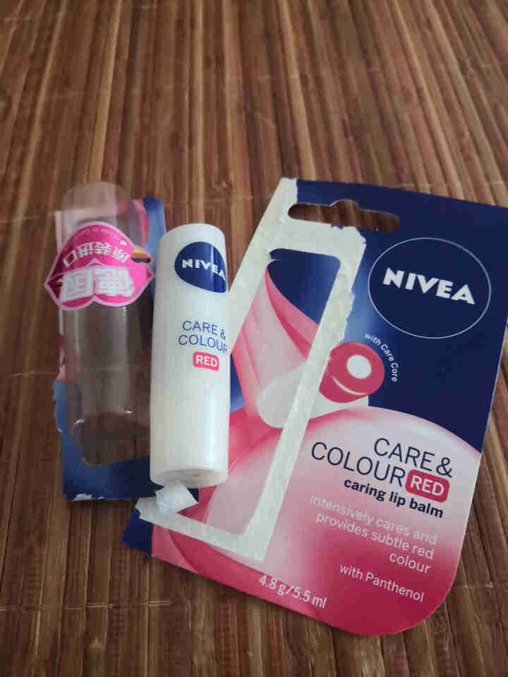 妮维雅（NIVEA）润唇膏男士女士补水保湿唇部深层滋润无色防冻裂干裂淡化唇纹 漾彩芯润护唇膏(活力绯红)怎么样，好用吗，口碑，心得，评价，试用报告,第3张