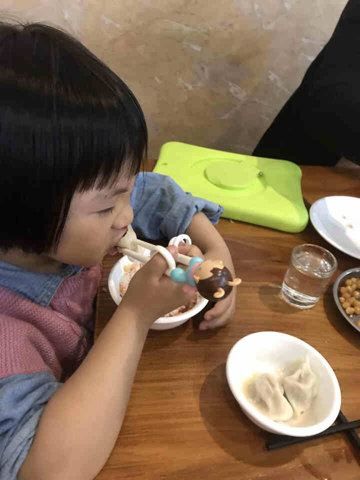 好伊贝（HOY BELL）儿童筷子 小孩训练筷 练习筷子幼儿宝宝筷子训练筷 学习筷子 带收纳盒 绿色怎么样，好用吗，口碑，心得，评价，试用报告,第4张