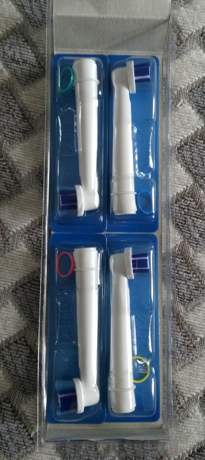 博朗 欧乐B（Oralb）电动牙刷头 4支装 精准清洁型 适配成人2D/3D全部型号 EB20,第4张