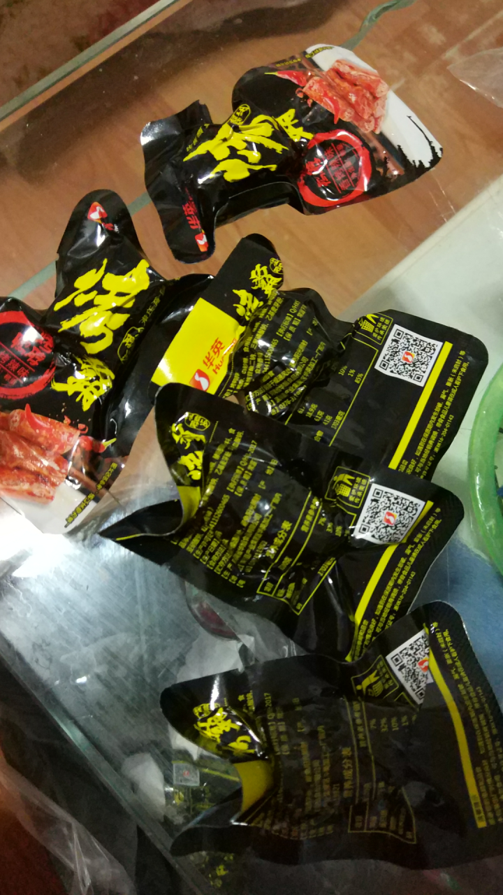 华英 烤鸭脖 270g(90g*3袋) 香辣味 烤霸熟食小吃 酱鸭脖 休闲零售 开袋即食怎么样，好用吗，口碑，心得，评价，试用报告,第4张