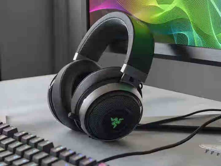 雷蛇（Razer）北海巨妖头戴式耳机 7.1虚拟环绕立体音效 带麦克风 音频接口耳麦 标准版,第3张