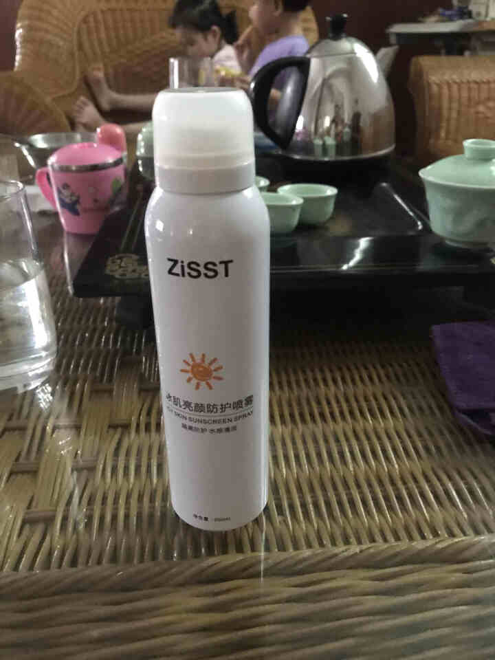 妹滋（ZiSST）冰肌亮颜防护喷雾200g 清爽不油腻SPF30+外御内护隔离露防晒霜乳男女户外军训 冰肌亮颜防护喷雾200g/1瓶（瓶盖可测试紫外线）怎么样，,第3张